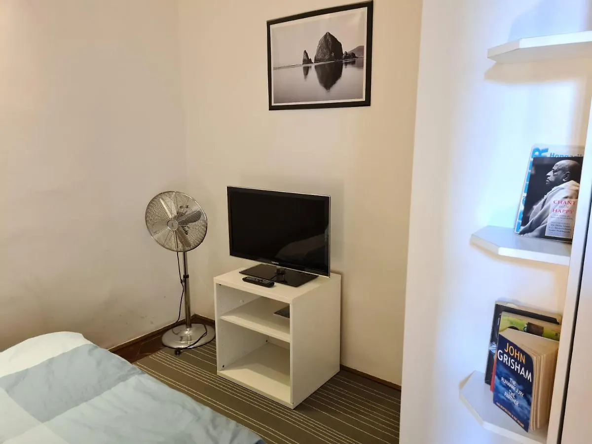 Feeling Home In The Heart Of Budapest Apartment
